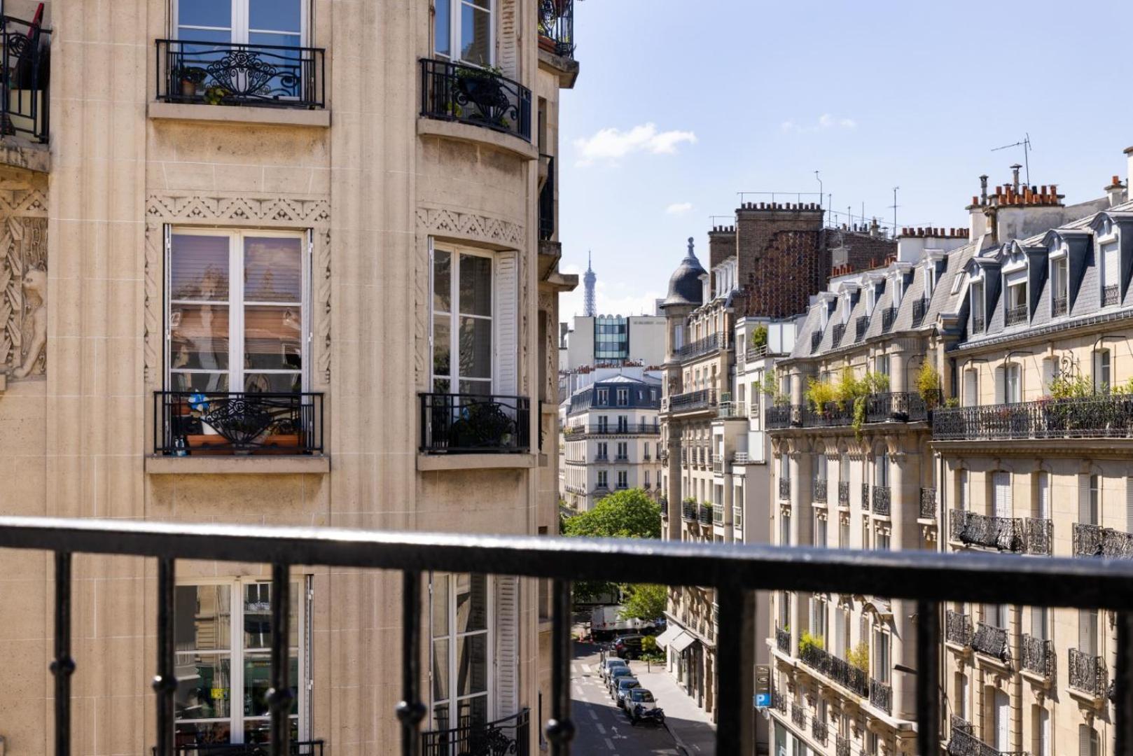 Hotel Le 46 Paris Exterior photo